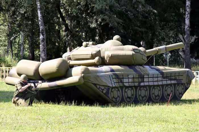 维西军用充气坦克
